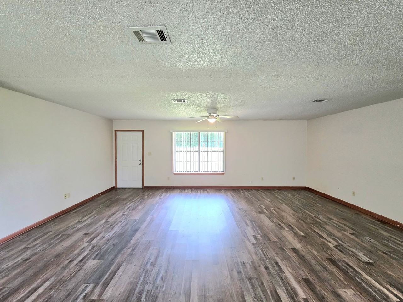 733 Neal Rd #CLO - Photo 4 of 17