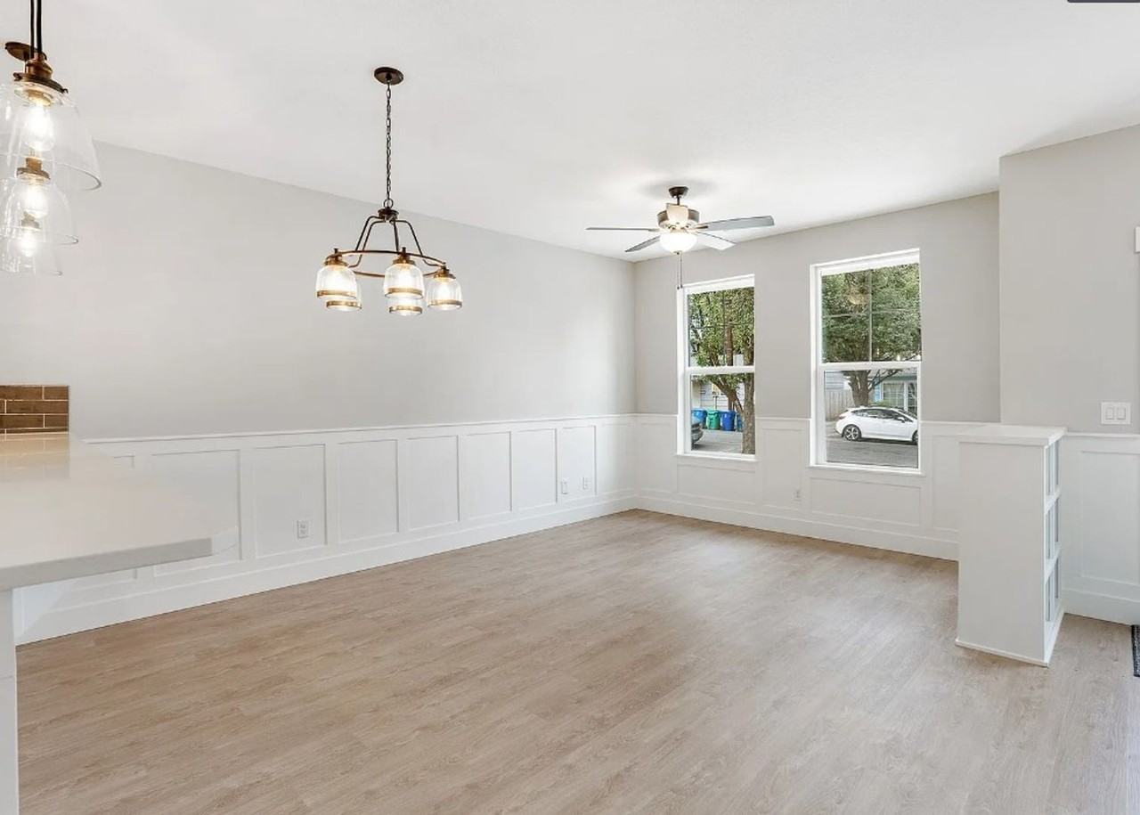 9540 N Allegheny Ave - Photo 2 of 13
