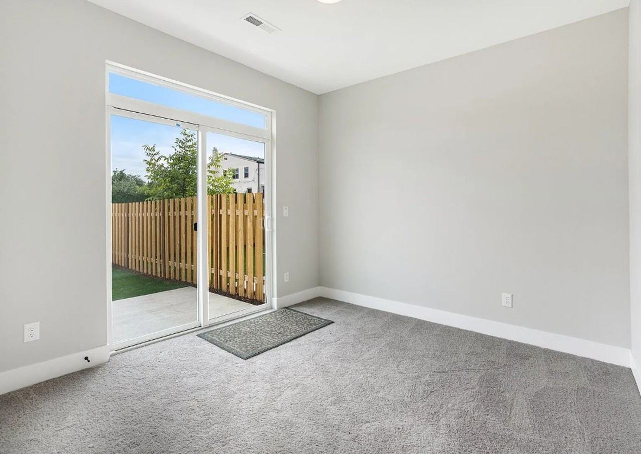 9540 N Allegheny Ave - Photo 5 of 13