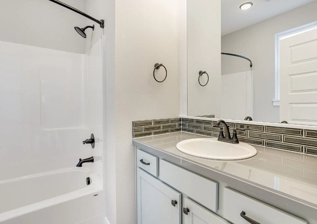 9540 N Allegheny Ave - Photo 6 of 13