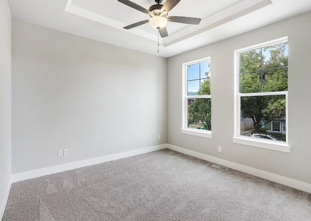 9540 N Allegheny Ave - Photo 7 of 13