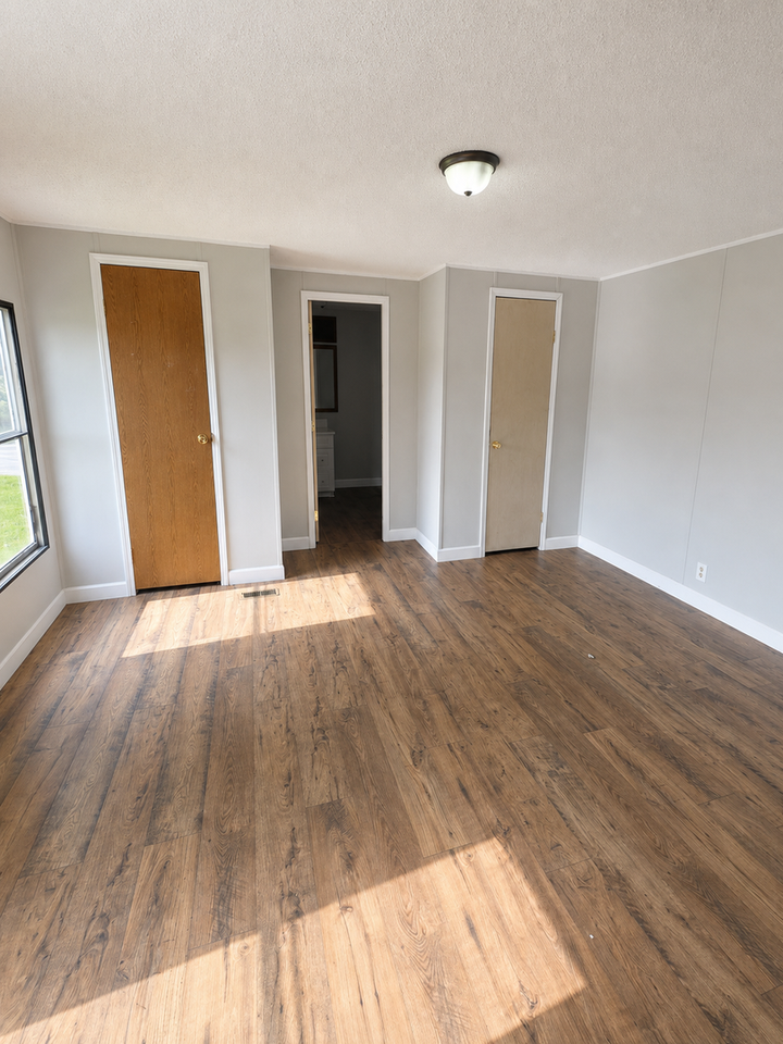 1433 Hickory Valley Rd - Photo 3 of 8
