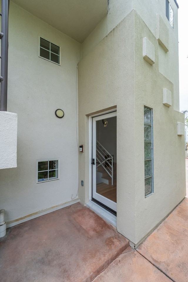 540 1st St - Photo 3 of 49