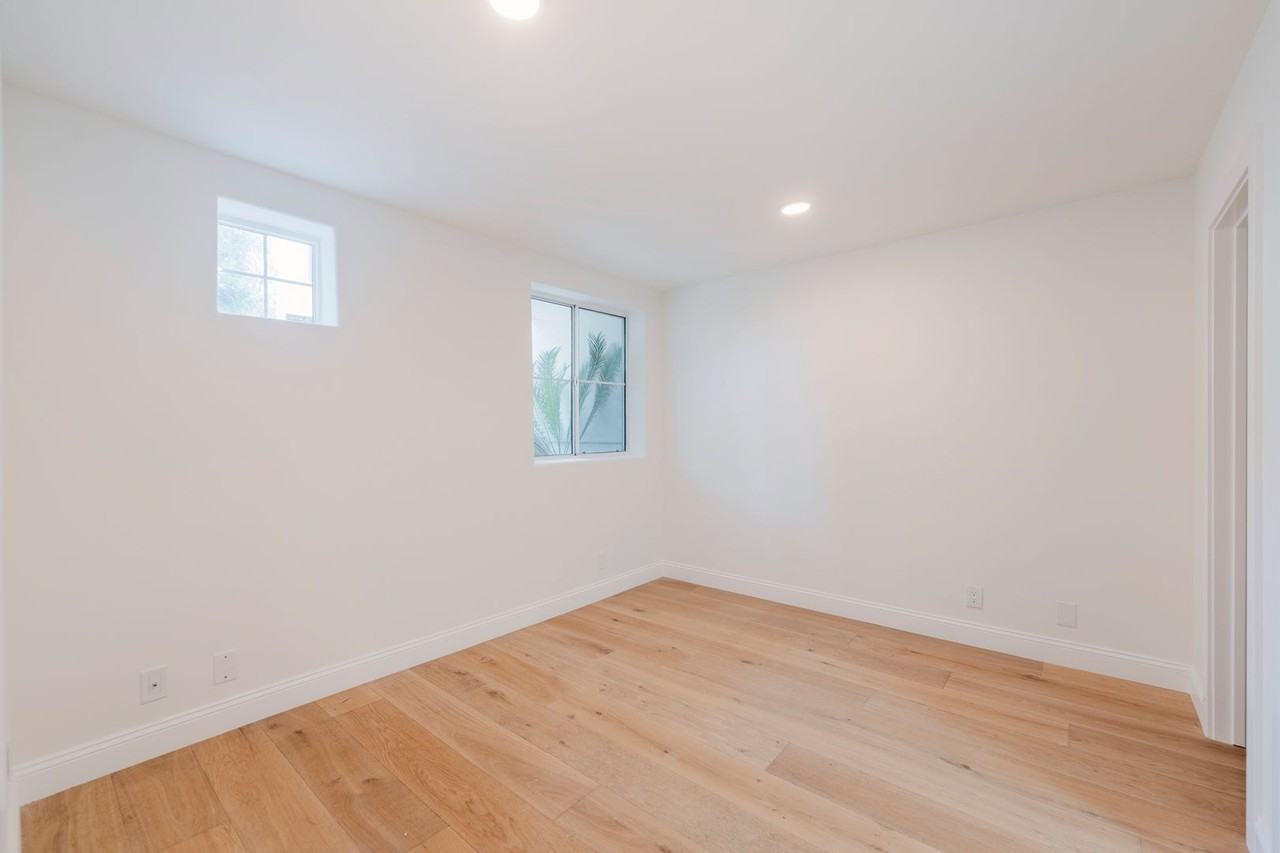 540 1st St - Photo 5 of 49