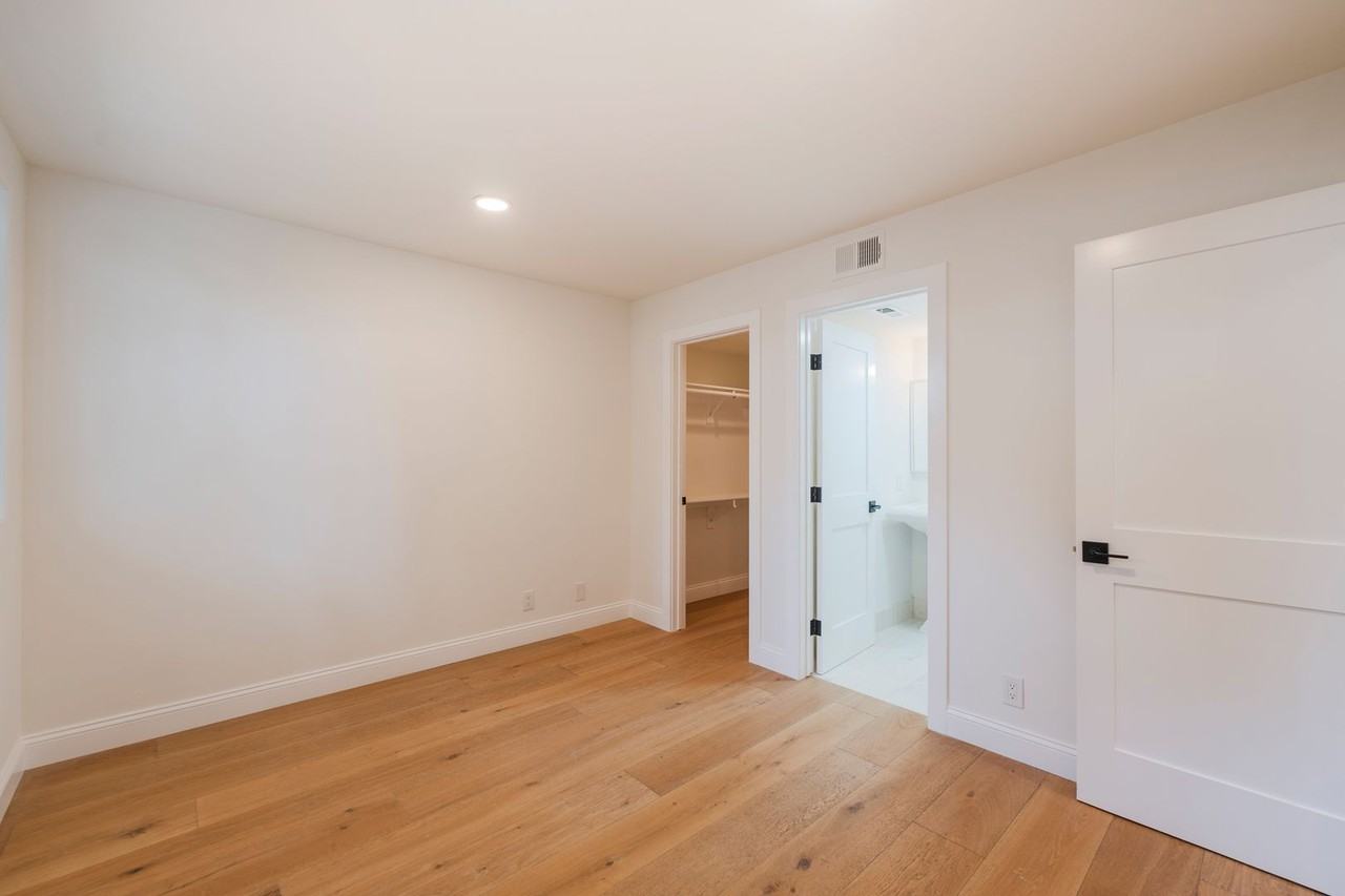 540 1st St - Photo 6 of 49