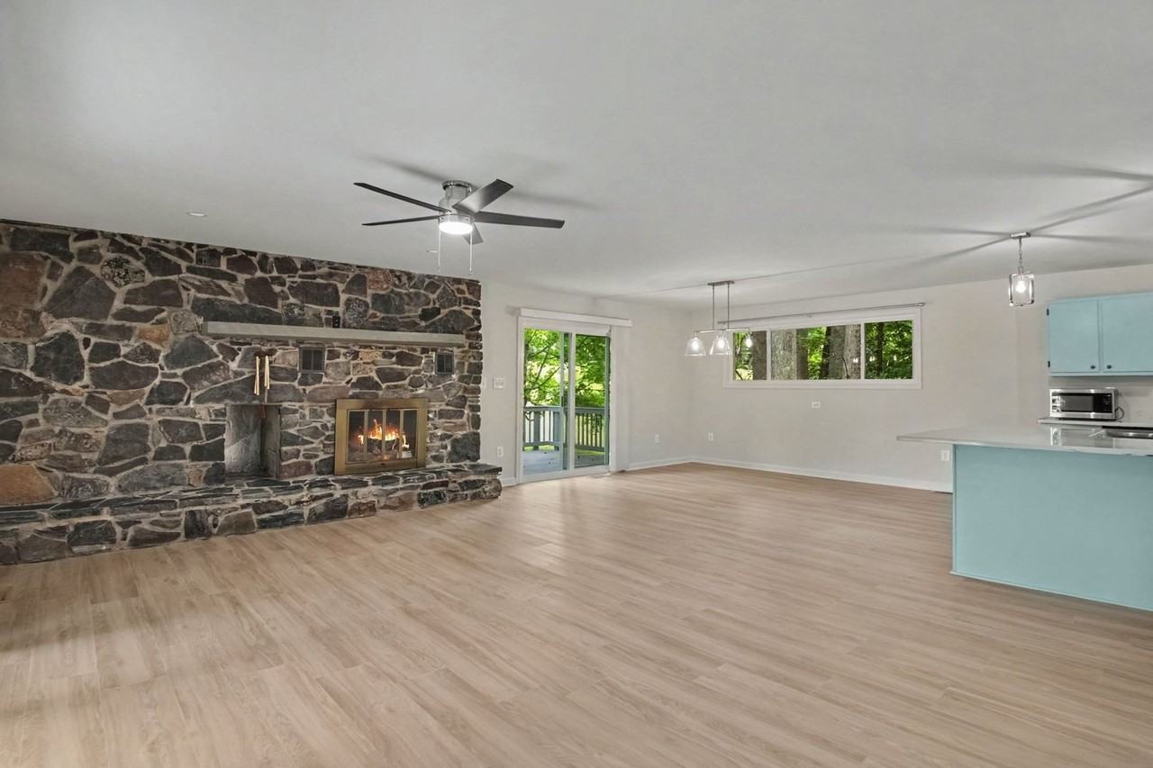 201 Birchside Cir - Photo 3 of 30