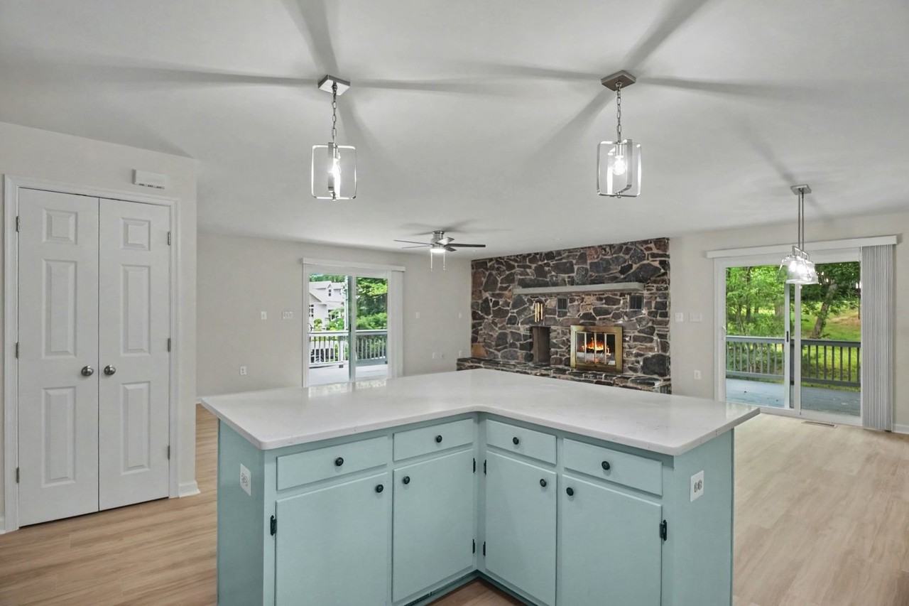 201 Birchside Cir - Photo 4 of 30