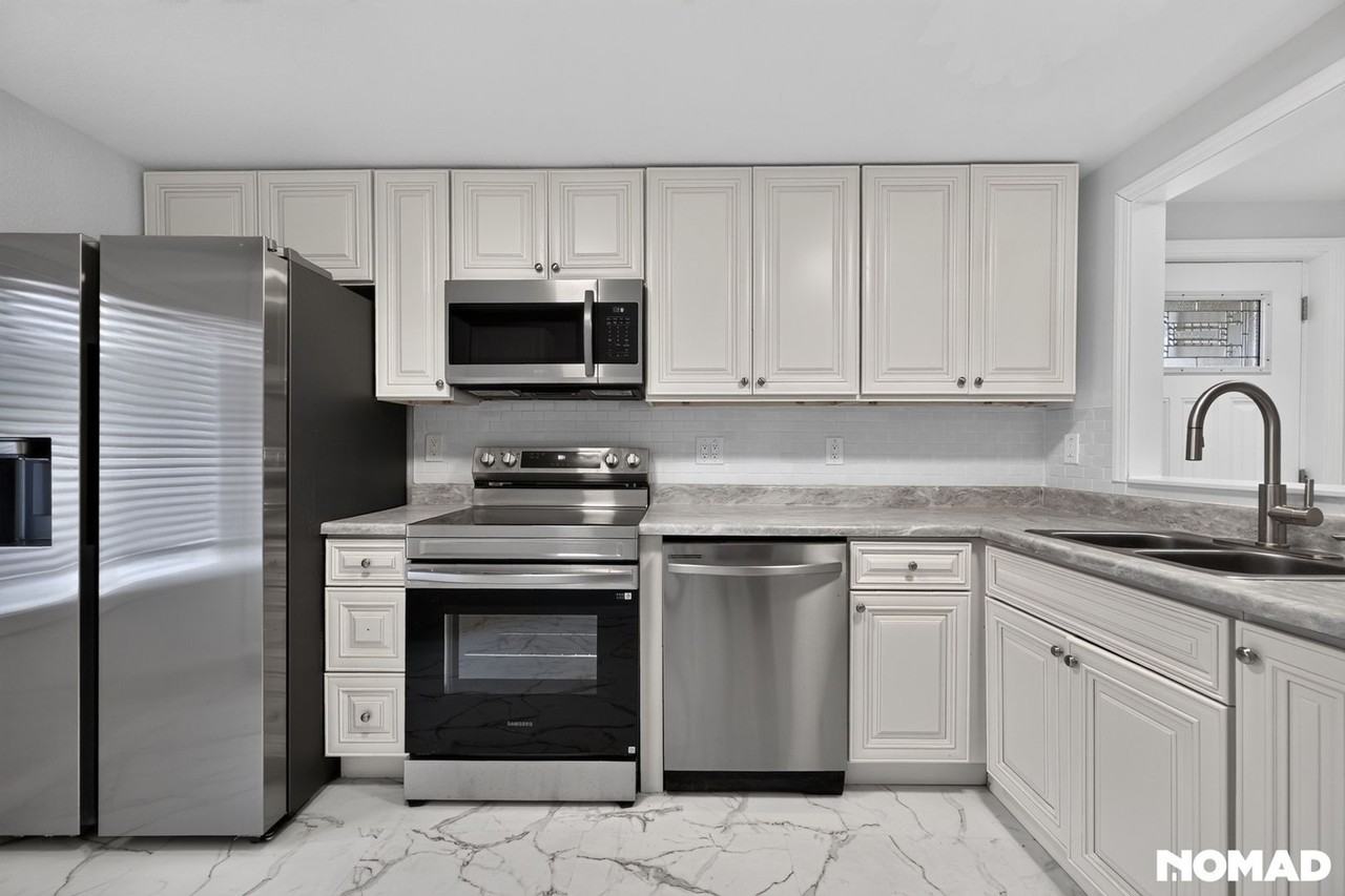 1413 12th St Ne - Photo 2 of 19