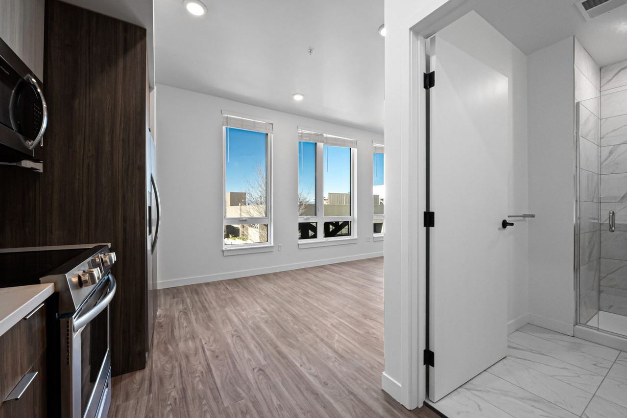 Carraway Apartments - Photo 4 of 44
