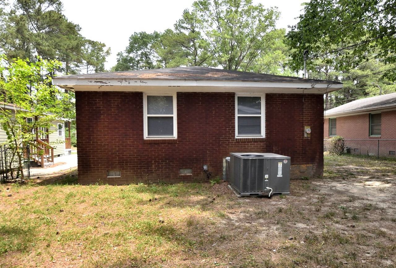 1581 Charter Dr - Photo 2 of 14