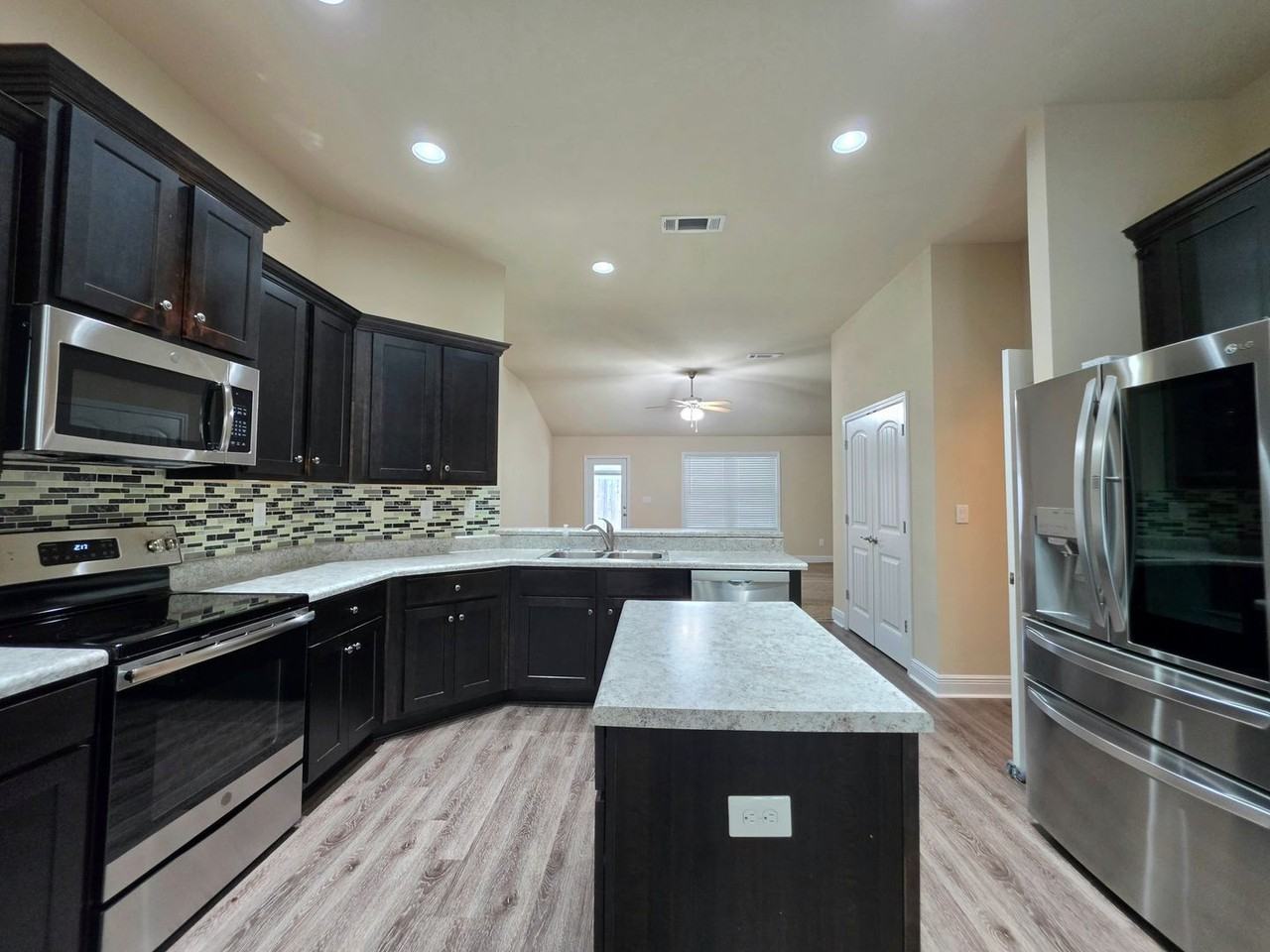 14645 Birkdale Dr - Photo 3 of 50