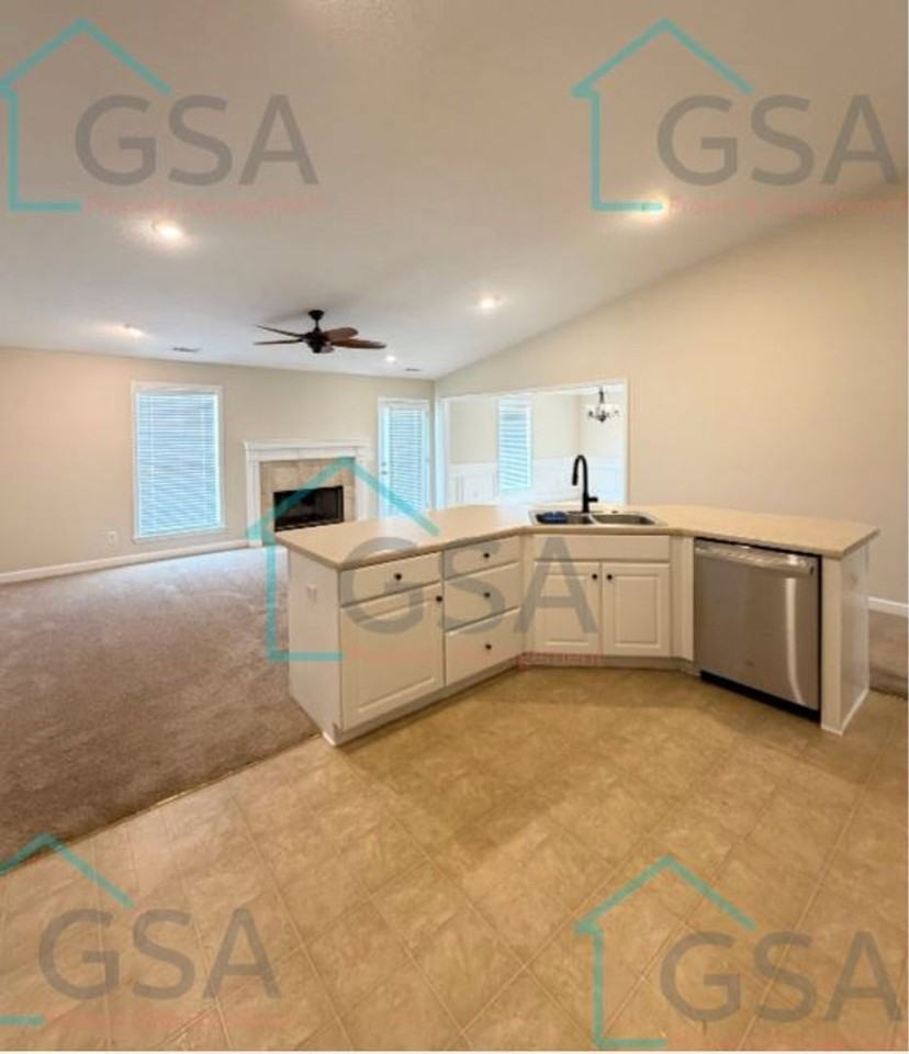 225 Laurel Trace Cir - Photo 4 of 28