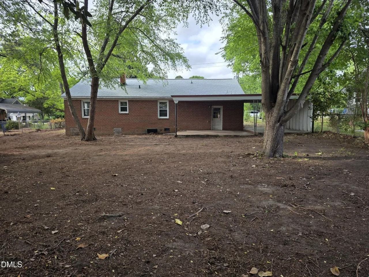1305 Erwin Rd - Photo 3 of 5
