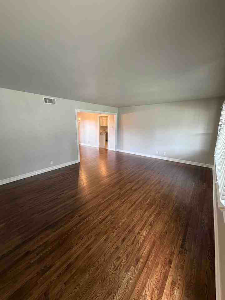3616 E 40th Pl - Photo 2 of 19