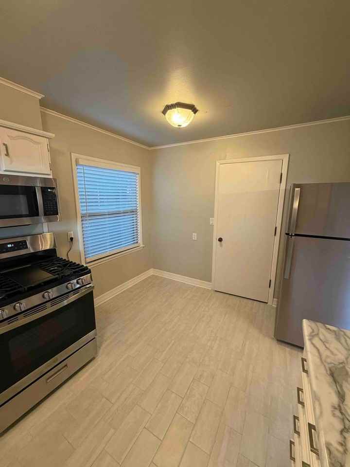 3616 E 40th Pl - Photo 6 of 19
