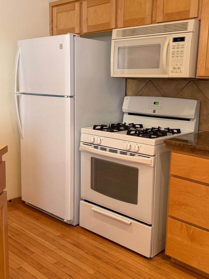 12967 Northwoods Blvd #1 - Photo 6 of 10