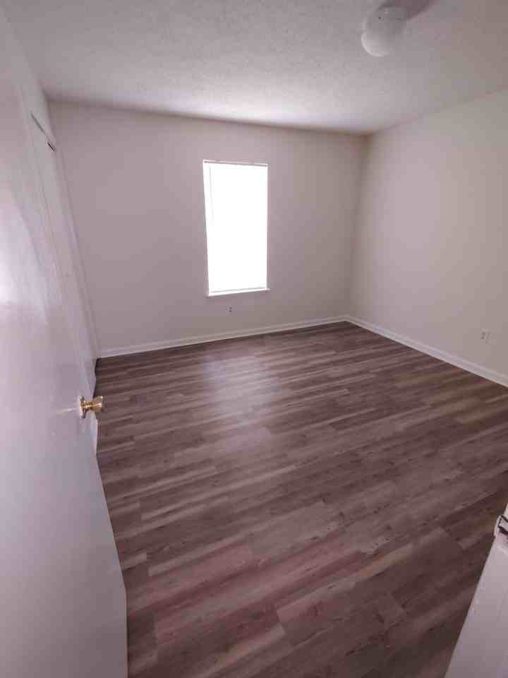 612 Green Gable Ct - Photo 3 of 3