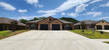 featured image of 5600 Settlers Ct #B
