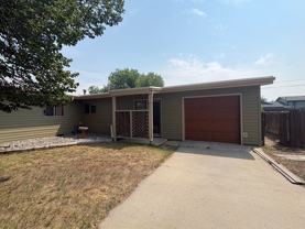 920 & 920 1/2 Crist Dr - Photo 1 of 1