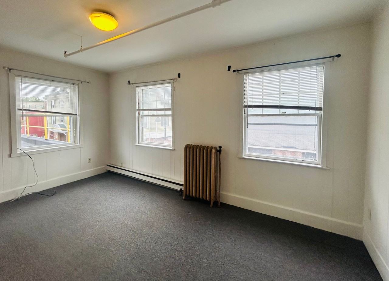 58 Main St - Photo 3 of 12