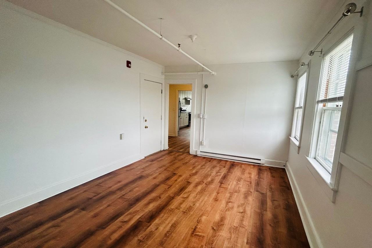 58 Main St - Photo 6 of 12