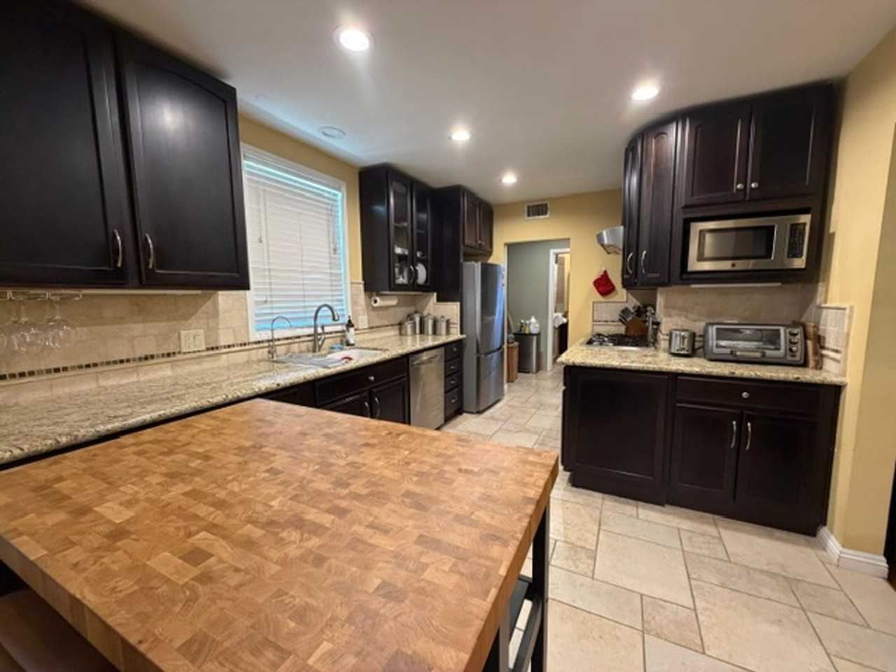 459 N Jenifer Ave - Photo 6 of 33