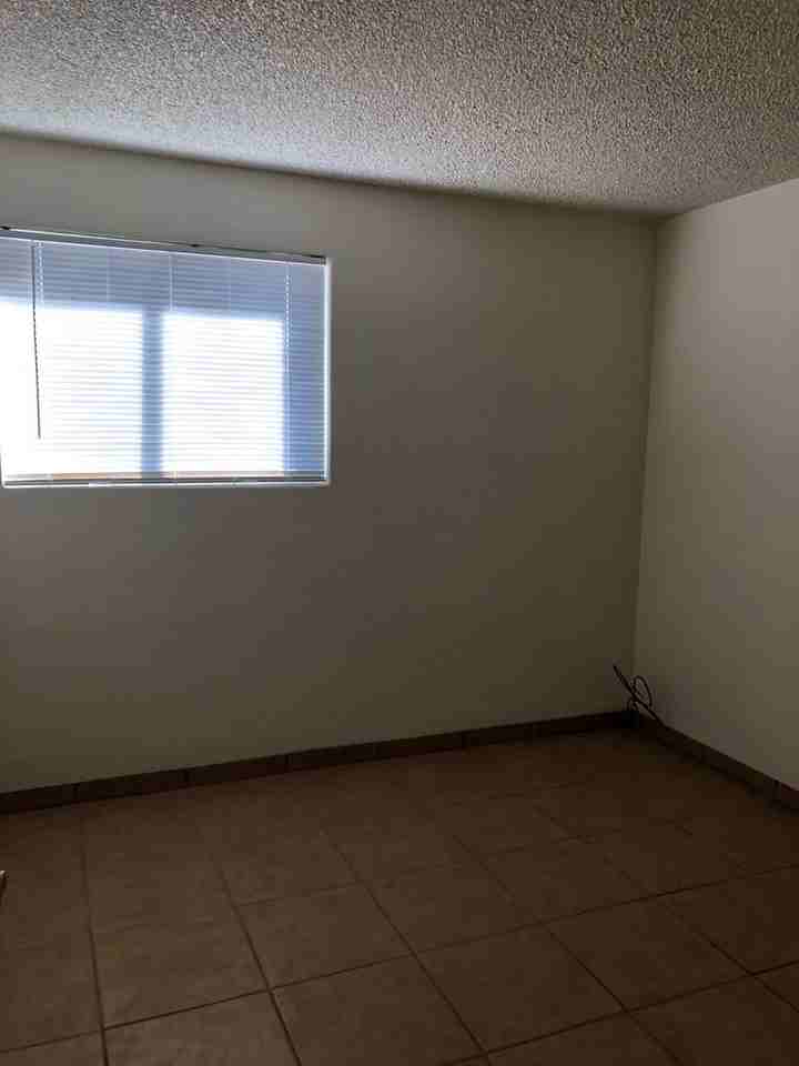 2714 S La Cruz Ave - Photo 6 of 12