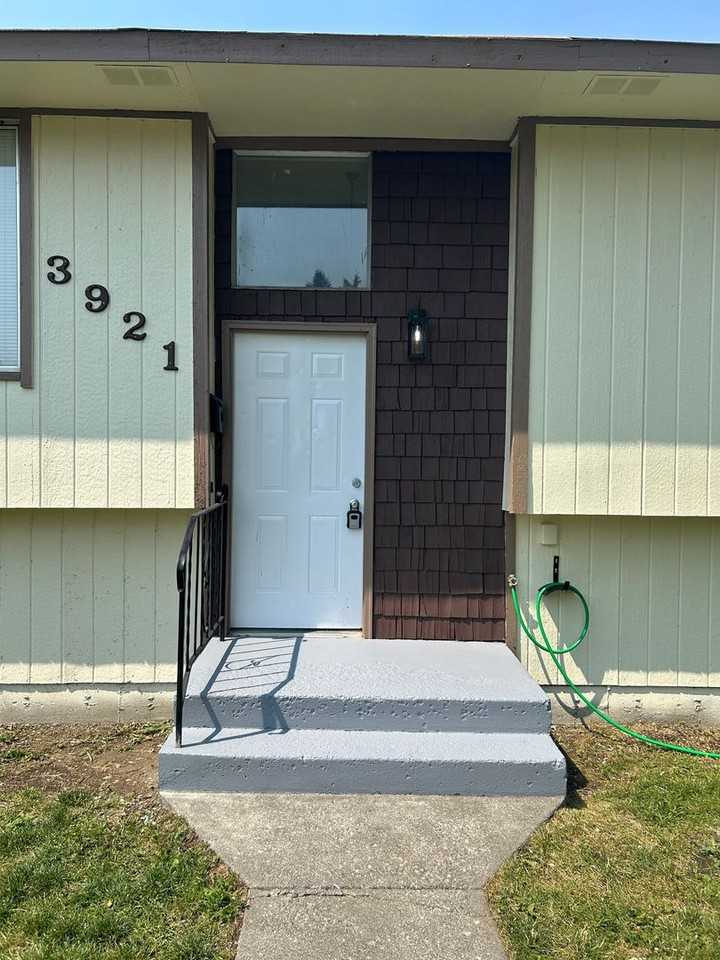 3921 N Napa St - Photo 2 of 13