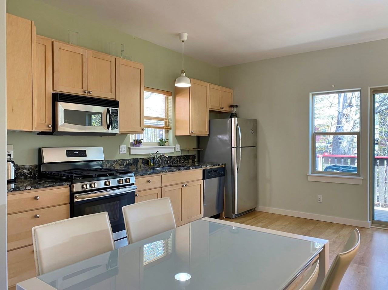711 Katies Ln - Photo 3 of 20