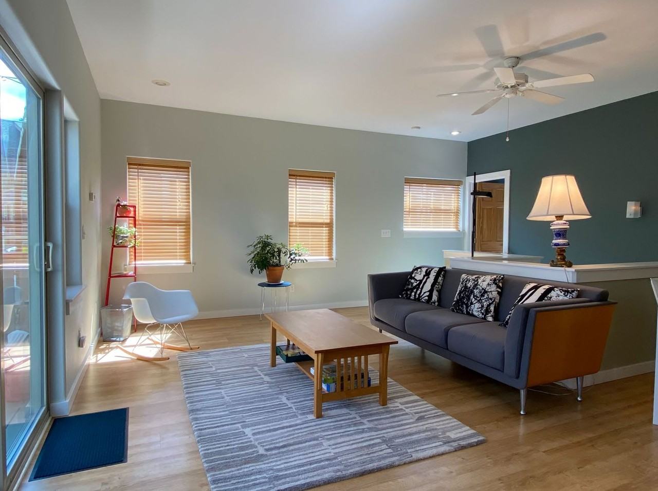 711 Katies Ln - Photo 4 of 20