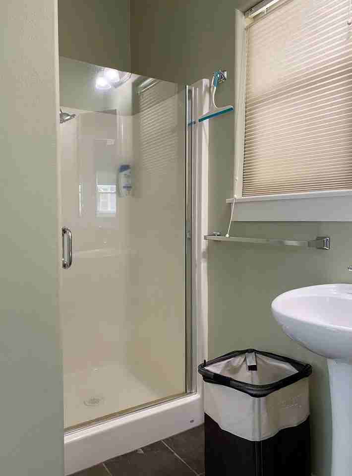 711 Katies Ln - Photo 7 of 20