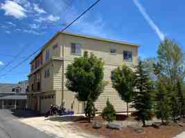 featured image of 844 Nw Newport Ave