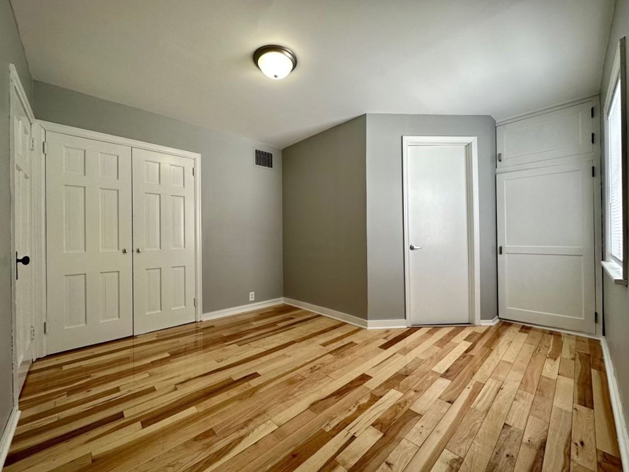 349 6th Ave S - Photo 6 of 8