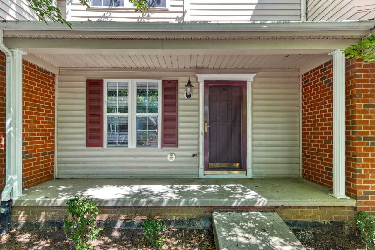 1615 Providence Blvd - Photo 2 of 17
