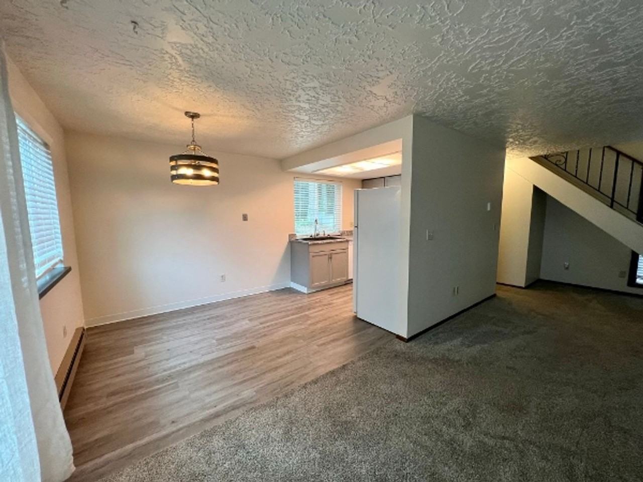 4508 6th Ave Ne - Photo 6 of 18
