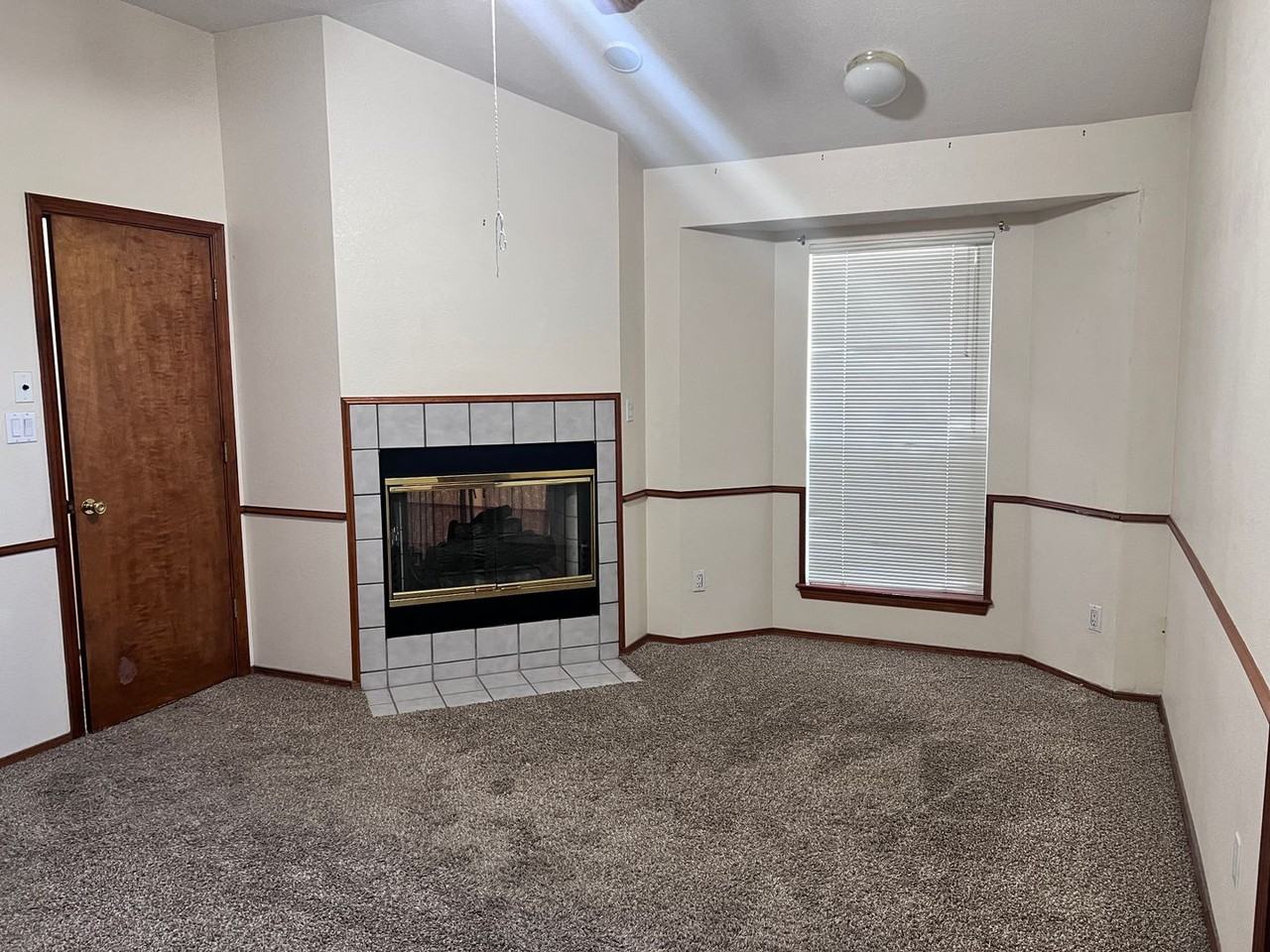 9304 Saguaro St Nw - Photo 6 of 15