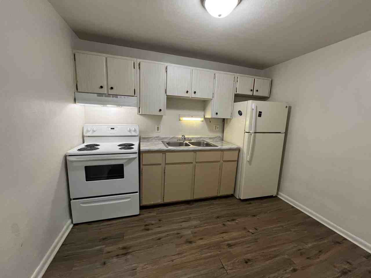 905 Neal Ave - Photo 4 of 7