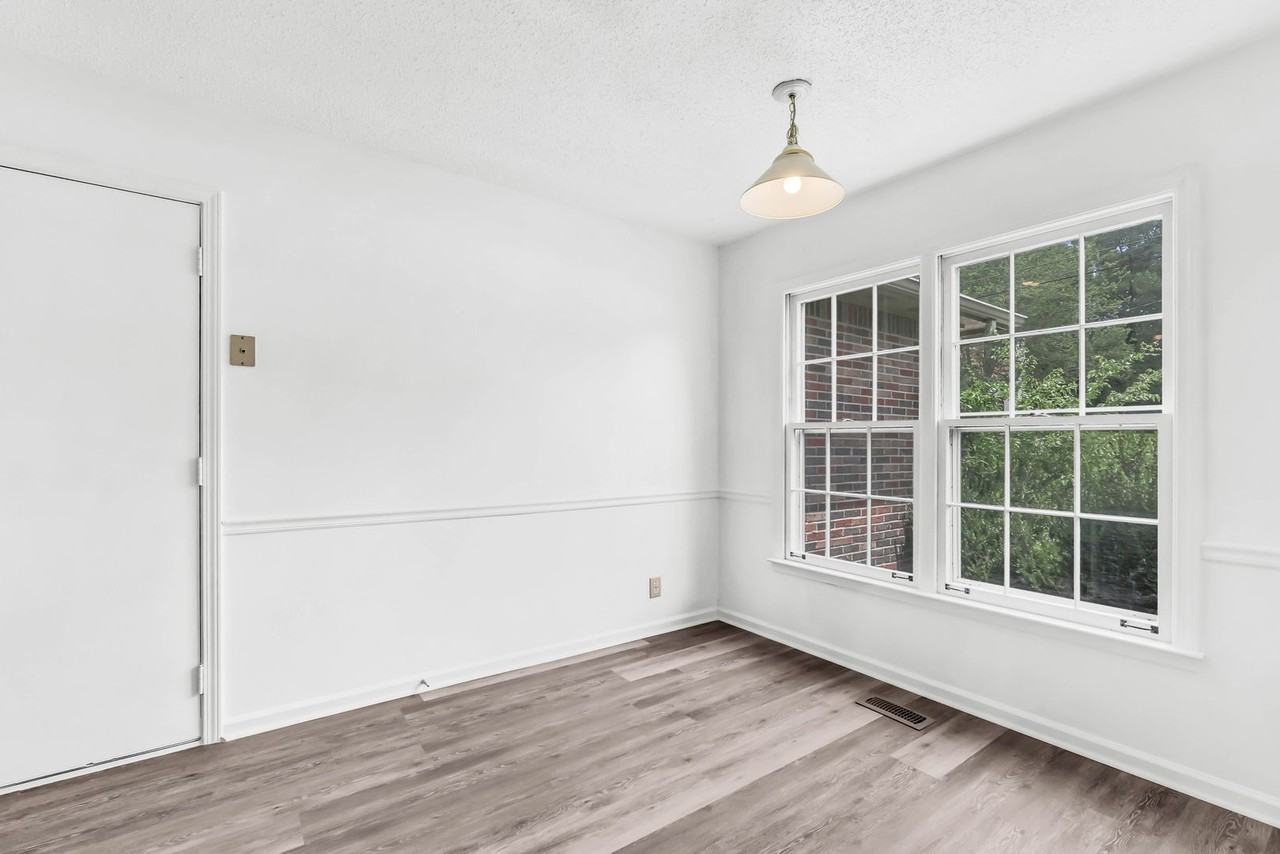 522 Eysian Rd - Photo 6 of 10