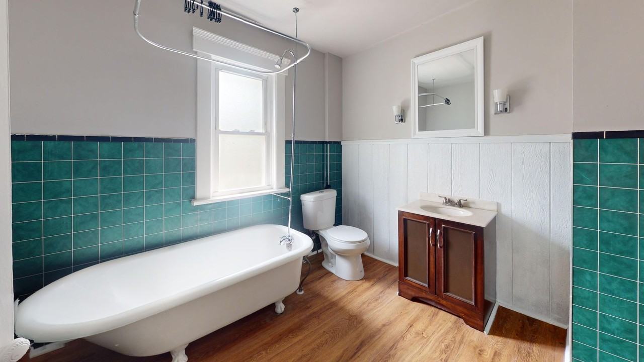 1021 Rex Ave Ne - Photo 6 of 12