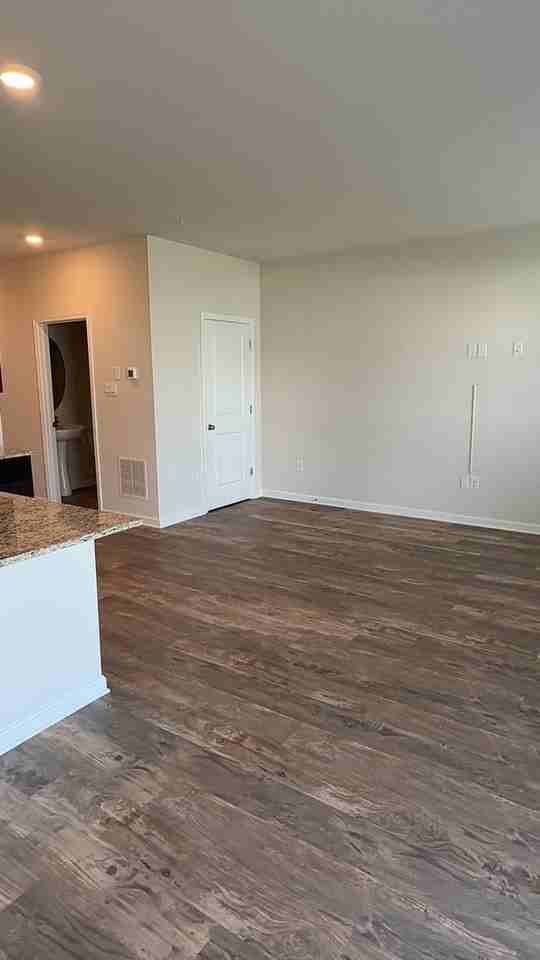 330 Locust Run Dr - Photo 3 of 13