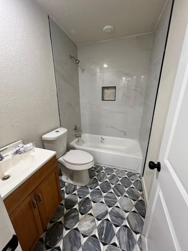 719 English St - Photo 5 of 23