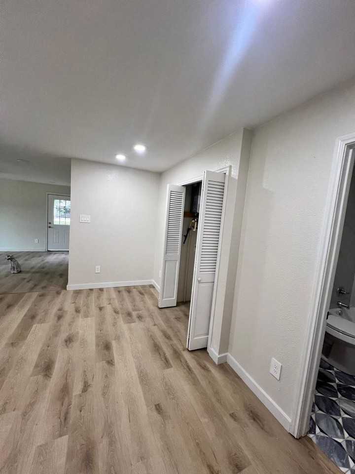 719 English St - Photo 6 of 23