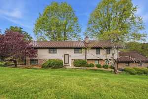featured image of 1721 Plank Dr