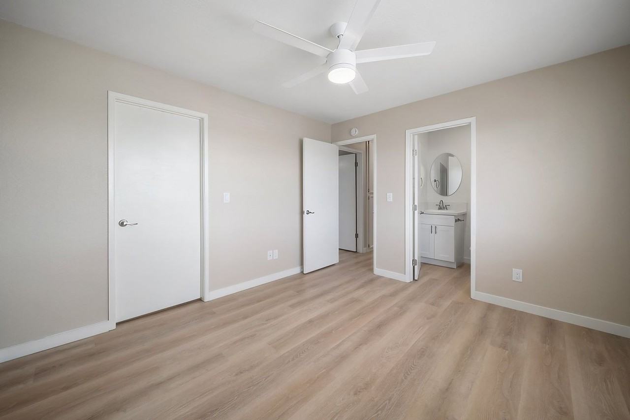 1345 Farroll Road - Photo 4 of 36