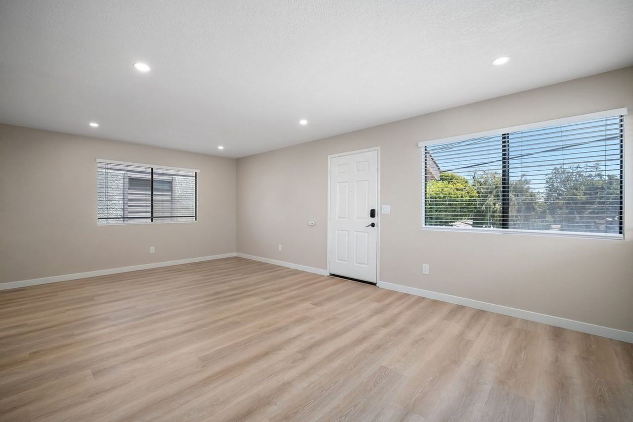 1345 Farroll Road - Photo 7 of 36