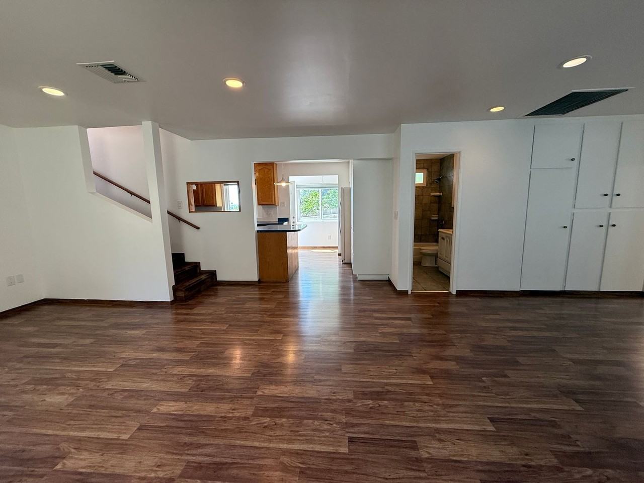 6573 Elder St - Photo 4 of 27