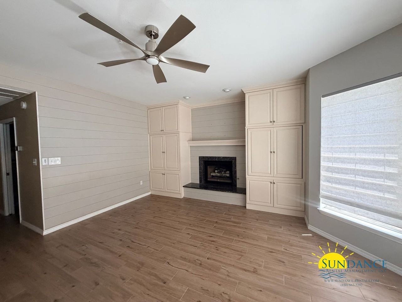 4412 Windrush Dr - Photo 3 of 18