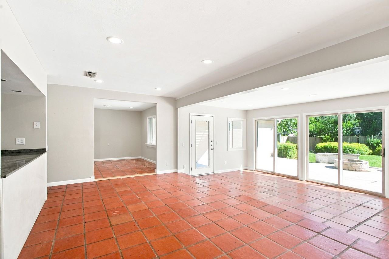 3005 Village Dr - Photo 3 of 20