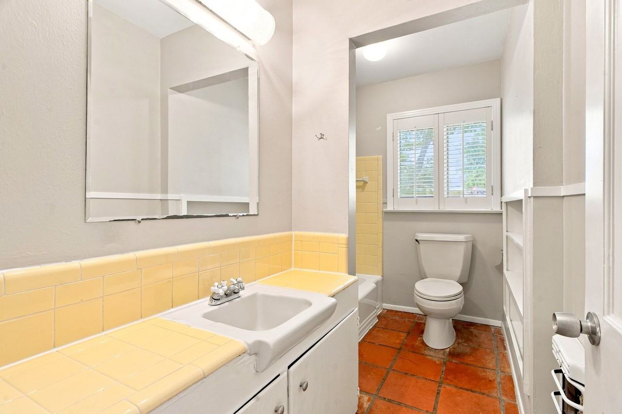3005 Village Dr - Photo 5 of 20