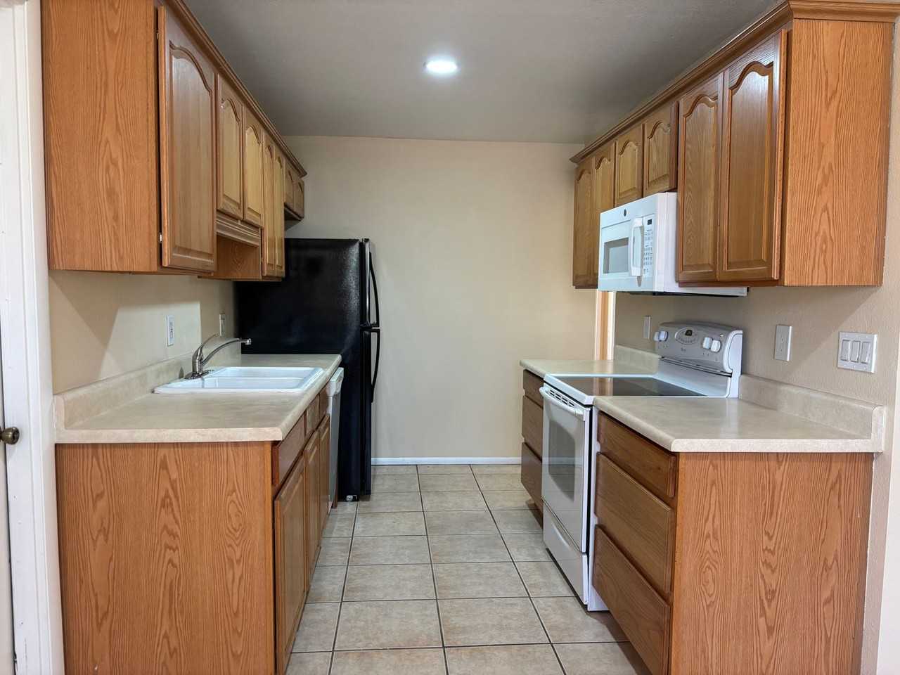 9920 N 97th Dr #B - Photo 5 of 16